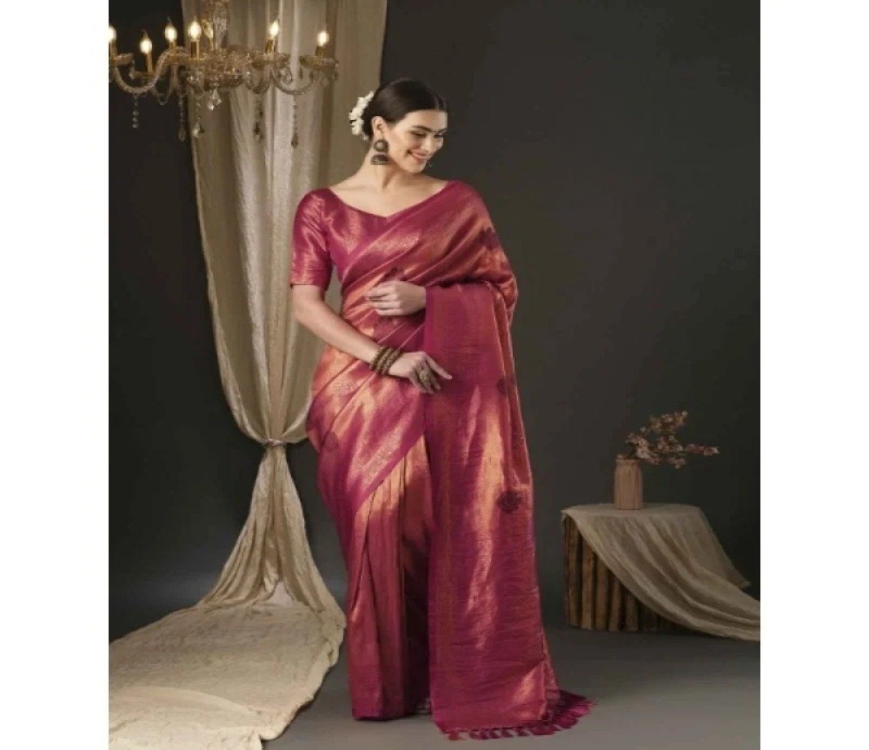 Apple Saree - Red &amp; Gold Ethnic Motif Woven Zari Banarasi Silk Blend Saree - Apple Saree - Mocna